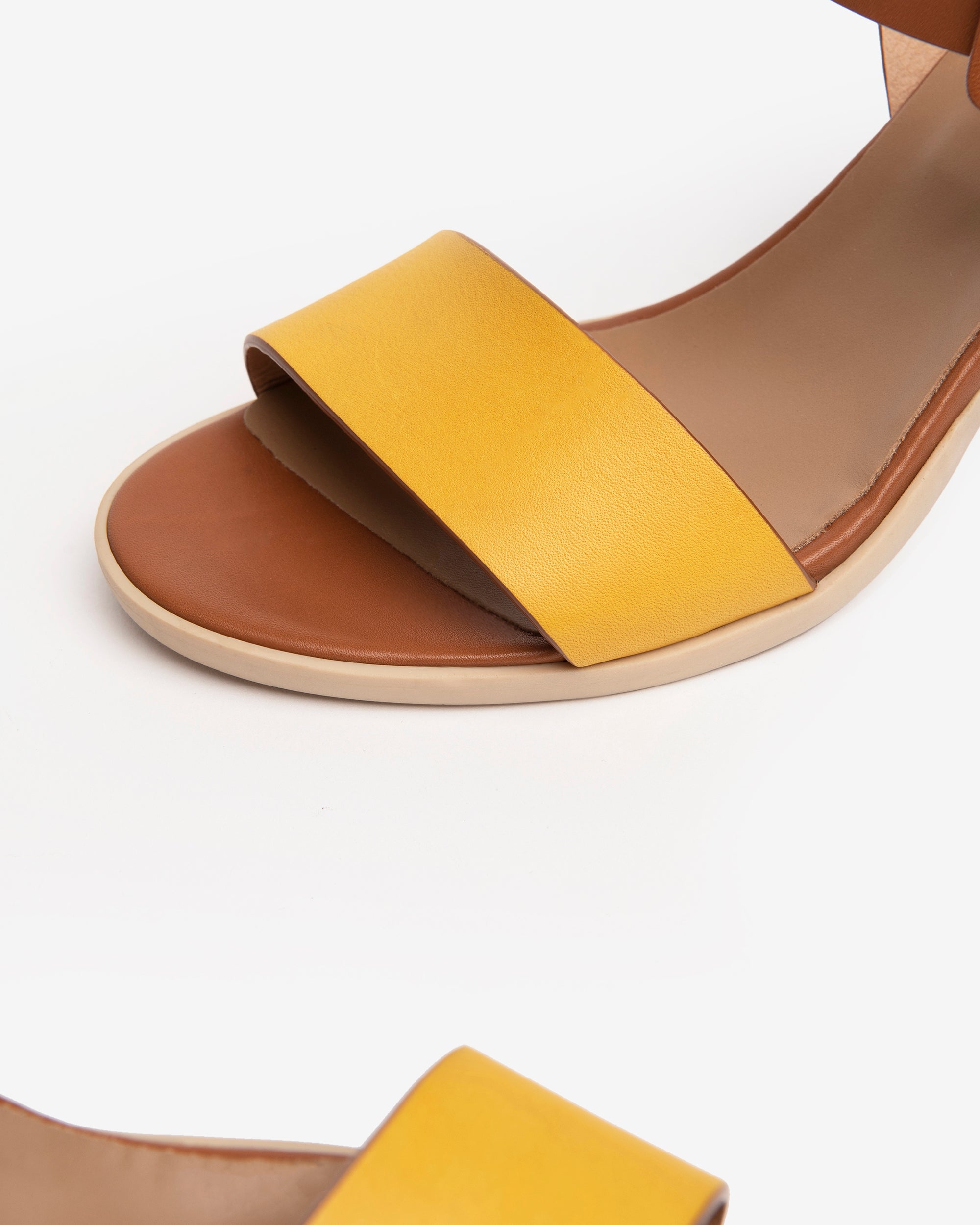  Damen-Ledersandalen