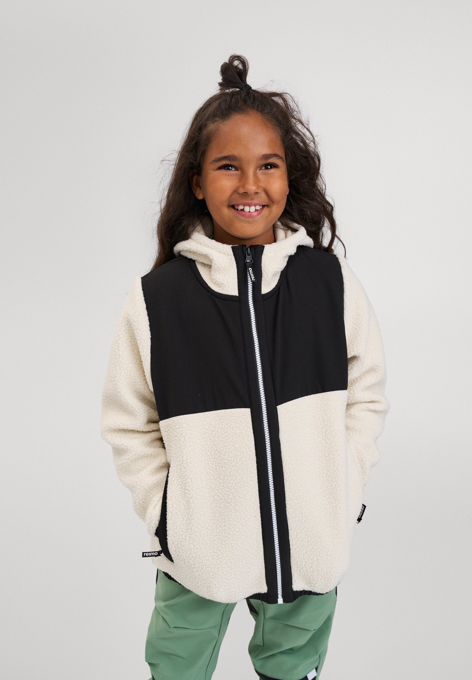 Reima TURBO UNISEX - Giacca in pile - beige chiaro