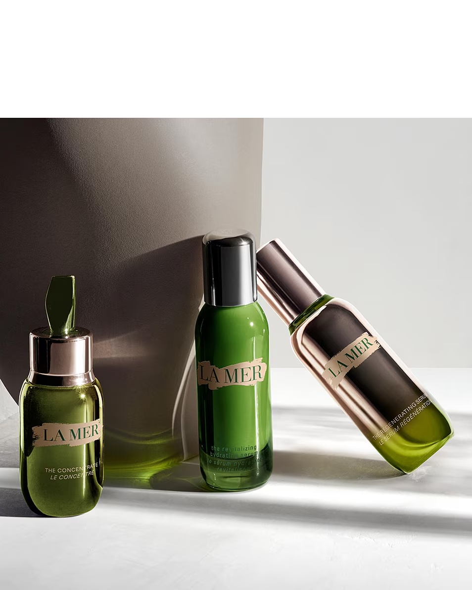 LA MER SERUM REGENERANT SER ANTI-ÎMBĂTRÂNIRE PENTRU TEN - CALMANT ȘI ANTI-RID