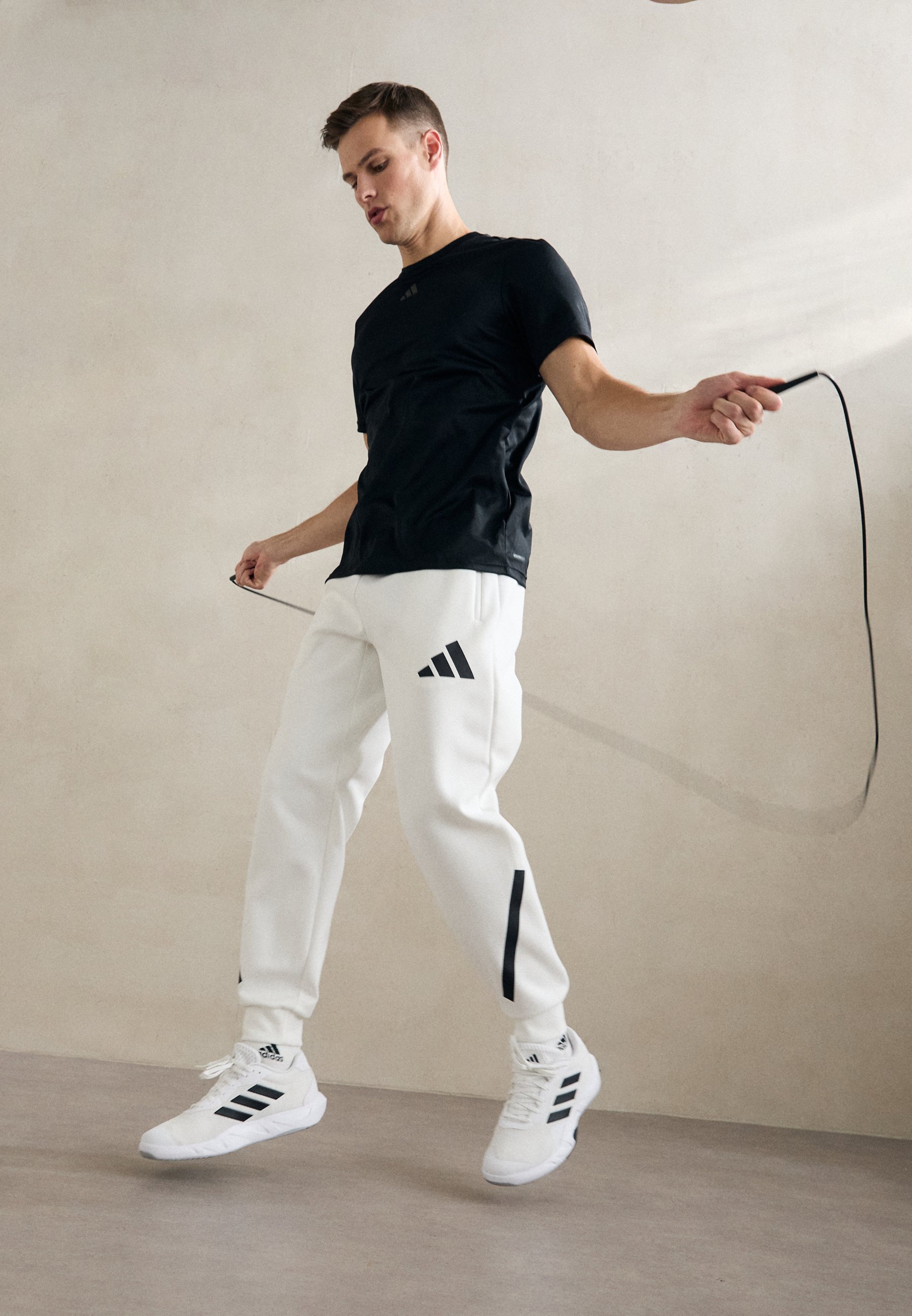 adidas Sportswear ZNE - Trainingsbroek - wit