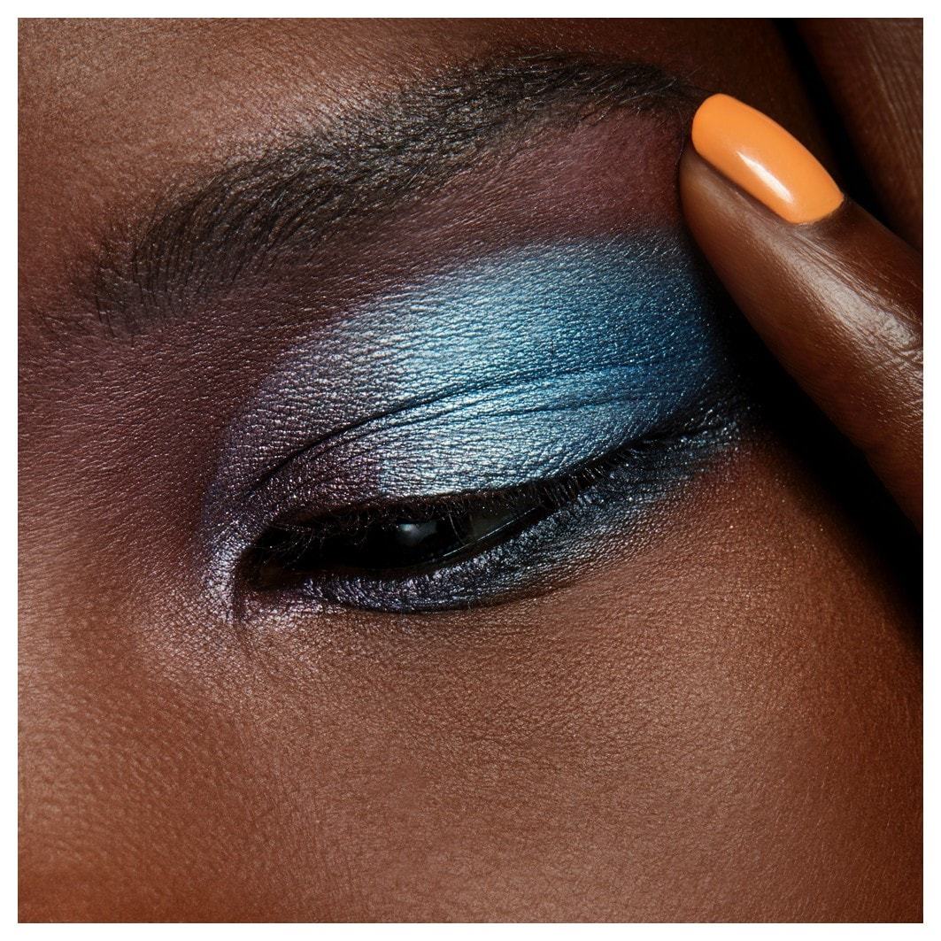 Malé očné tiene MAC Eyeshadow Perfect Shot – 1,5 g