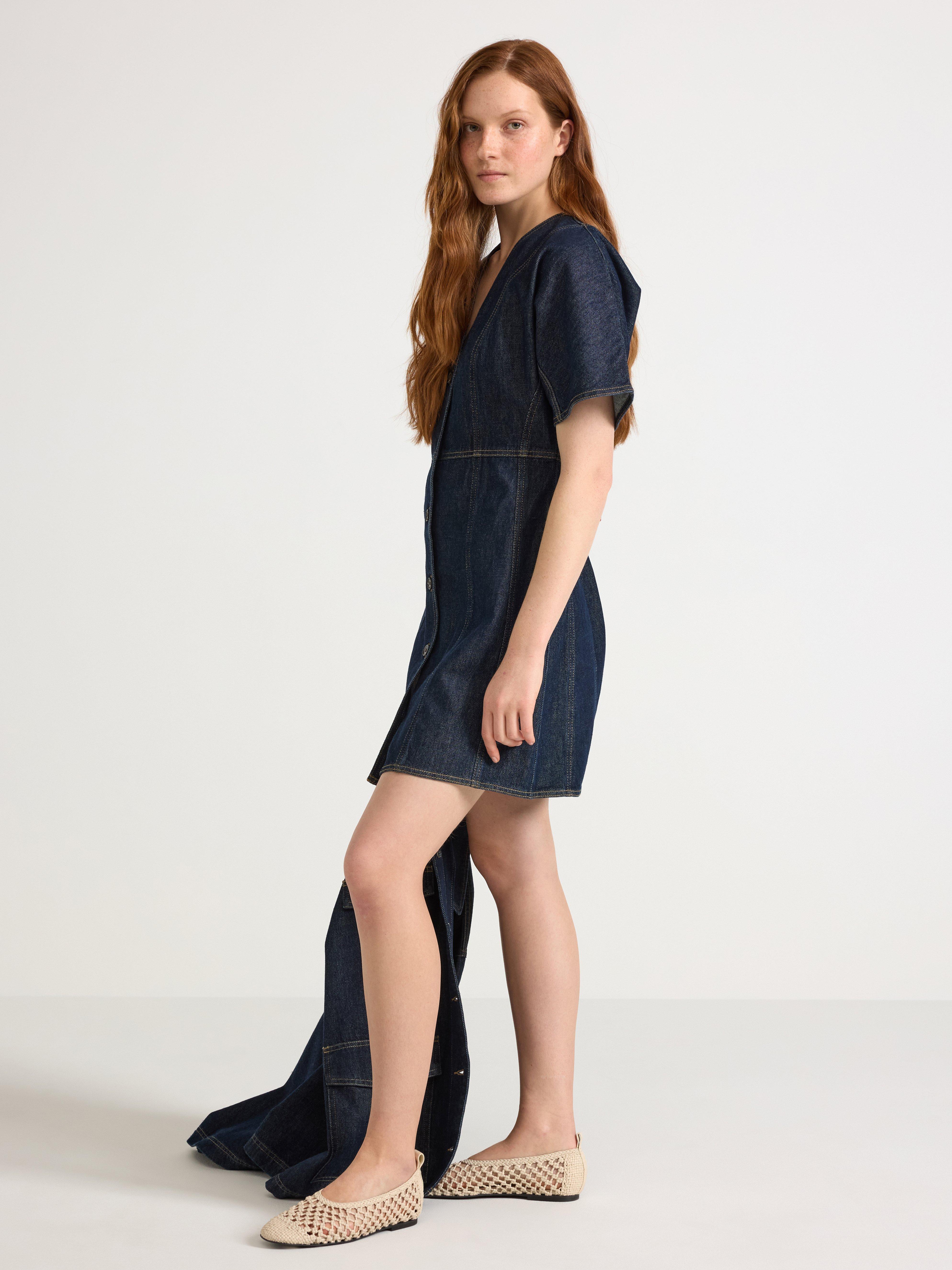 Vestido curto jeans, jeans escuro.