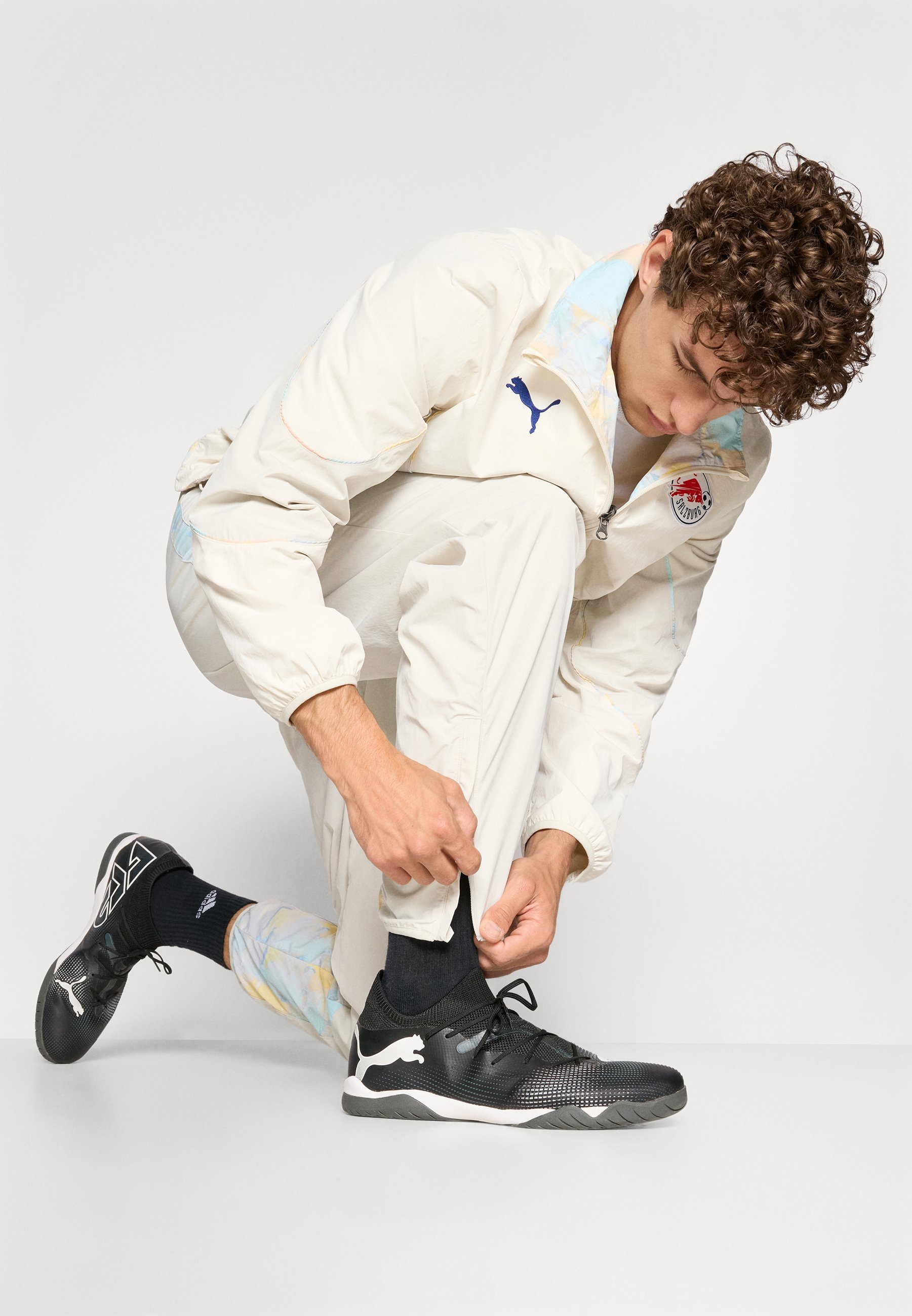 Puma KIDSUPER RBS TRAVEL PANT - Klubipüksid - elektro sinine/jäätunud elevandiluu