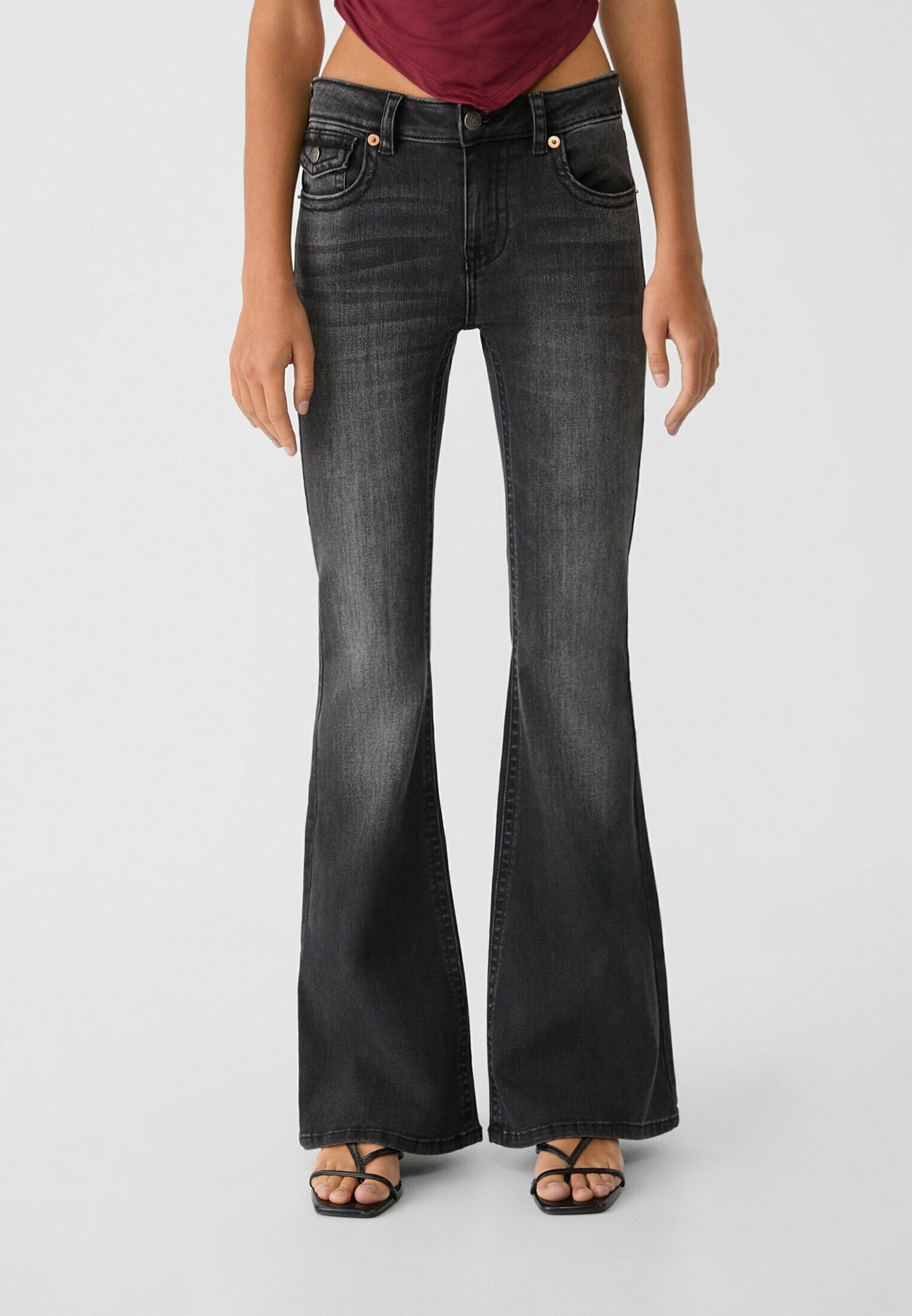 Calça jeans Stradivarius Bootcut - denim cinza