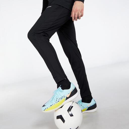  Nike Academy