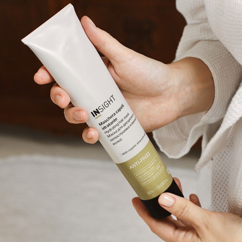 Insight Anti-Frizz -hoito