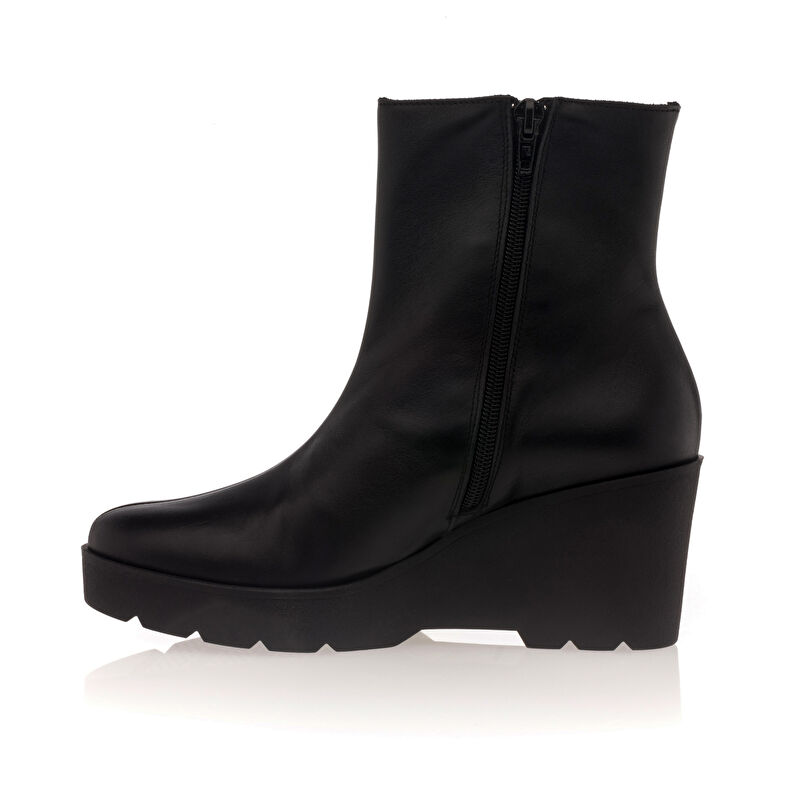 Schwarze Damenstiefel / Stiefeletten