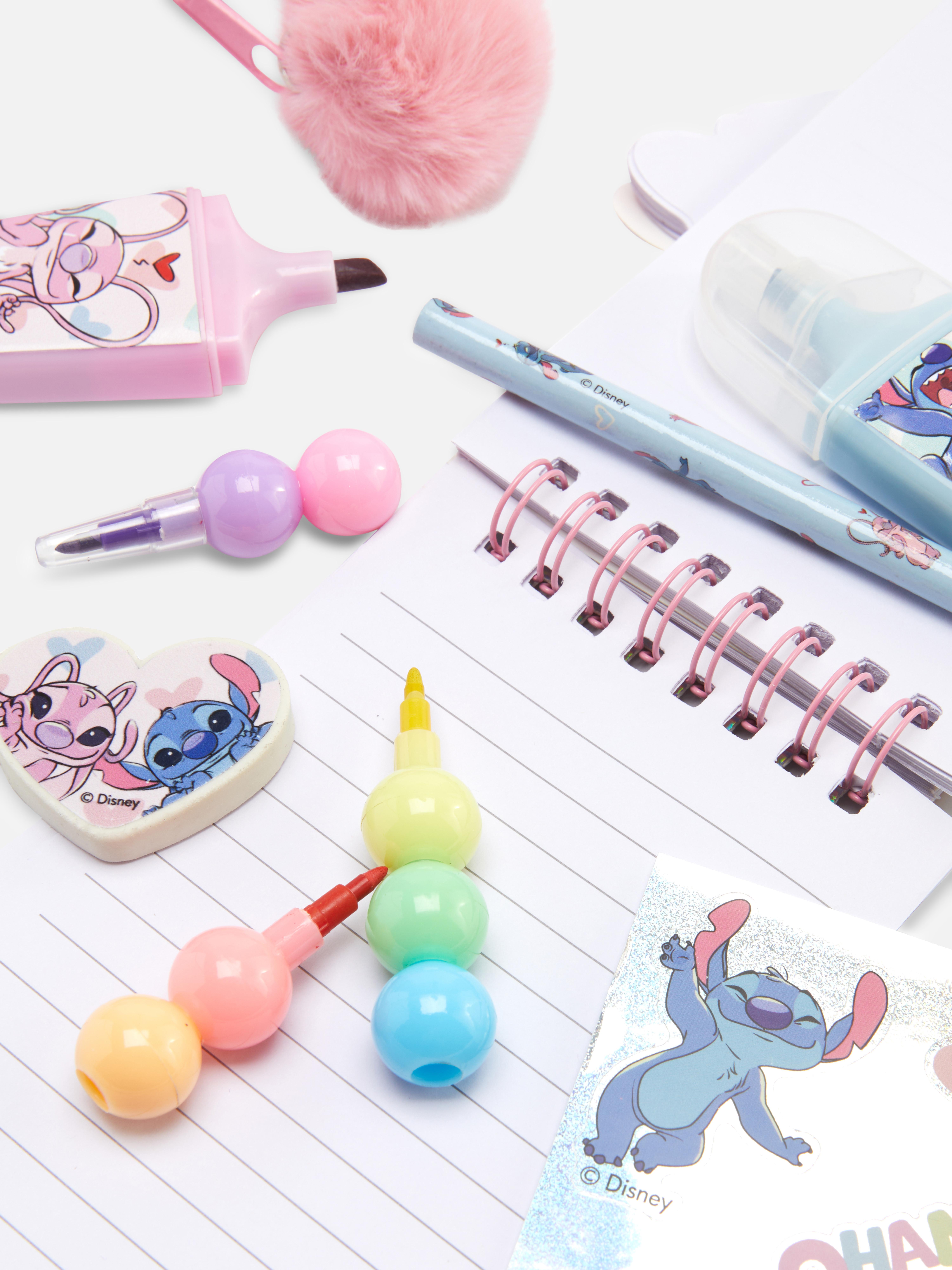 Komplett Disney Stitch angyalka irodaszer szett. Egy aranyos komplett irodaszer szett egy A5-ös jegyzetfüzettel.