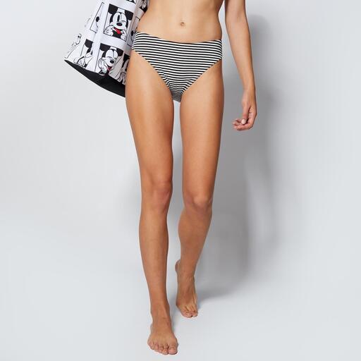  Alleen bikini