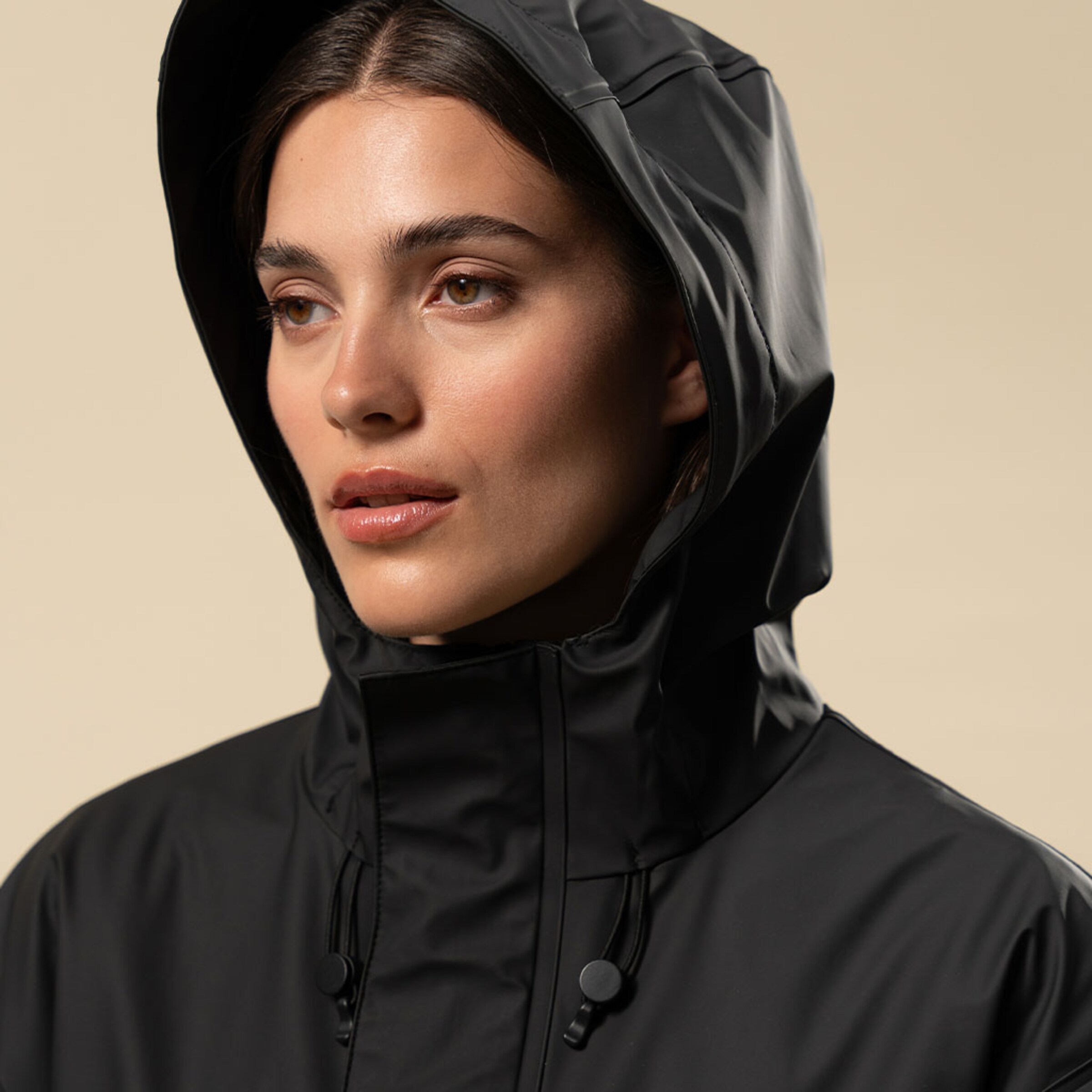 Veste imperméable courte noire de tous les jours