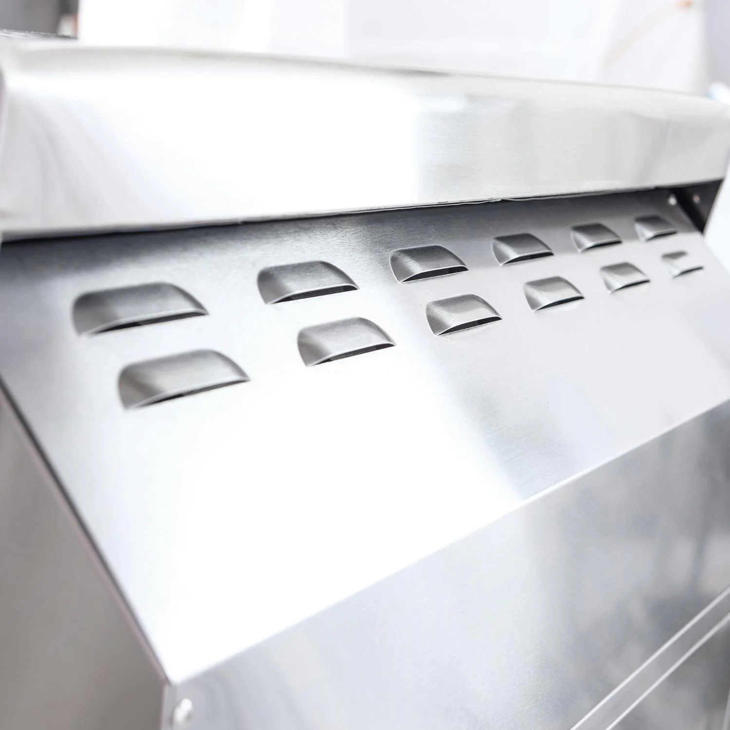 Victory 3-Brenner-Propangasgrill mit Infrarot-Seitenbrenner – BBQ-VCT3BSB-LP