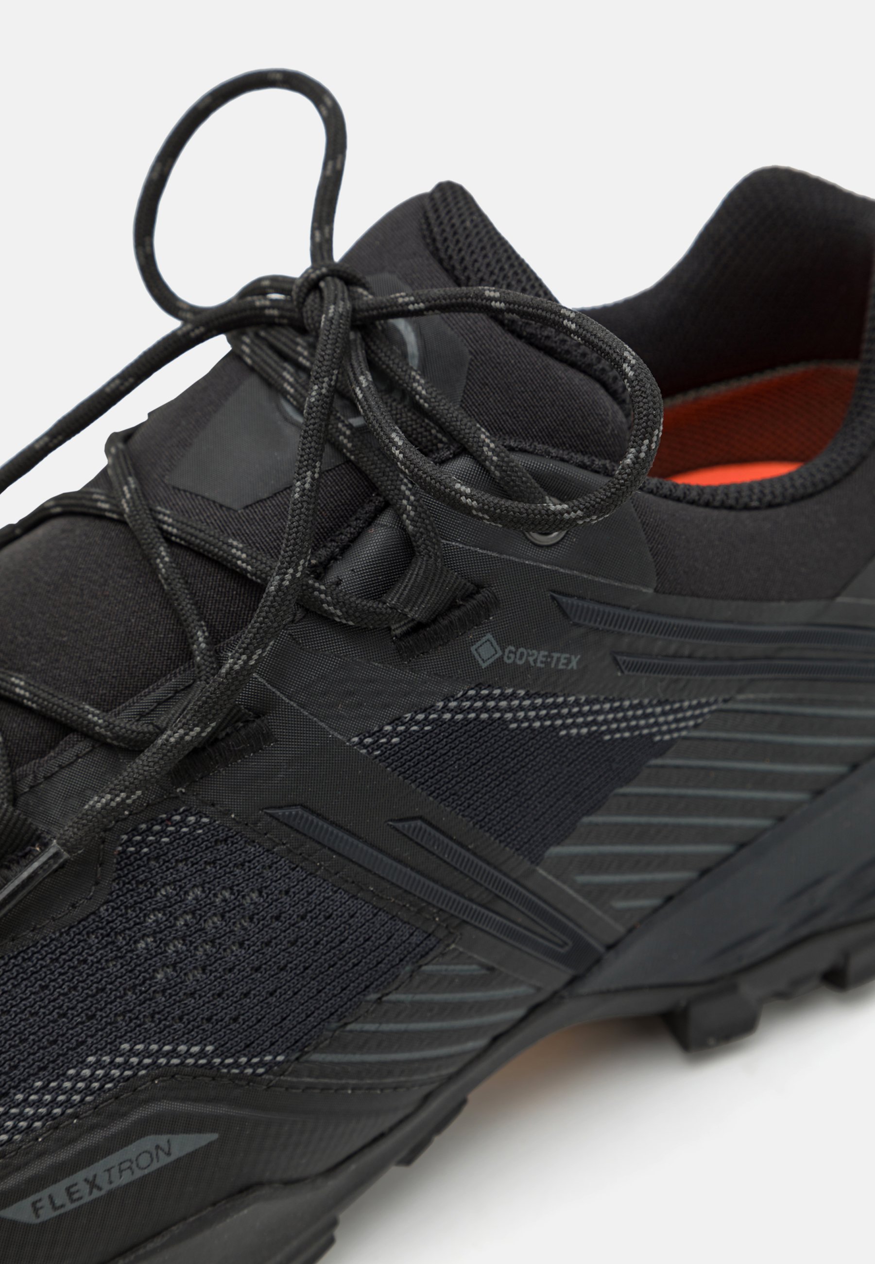 Mammut DUCAN II LOW GORE-TEX Herren - Wanderschuhe - Schwarz