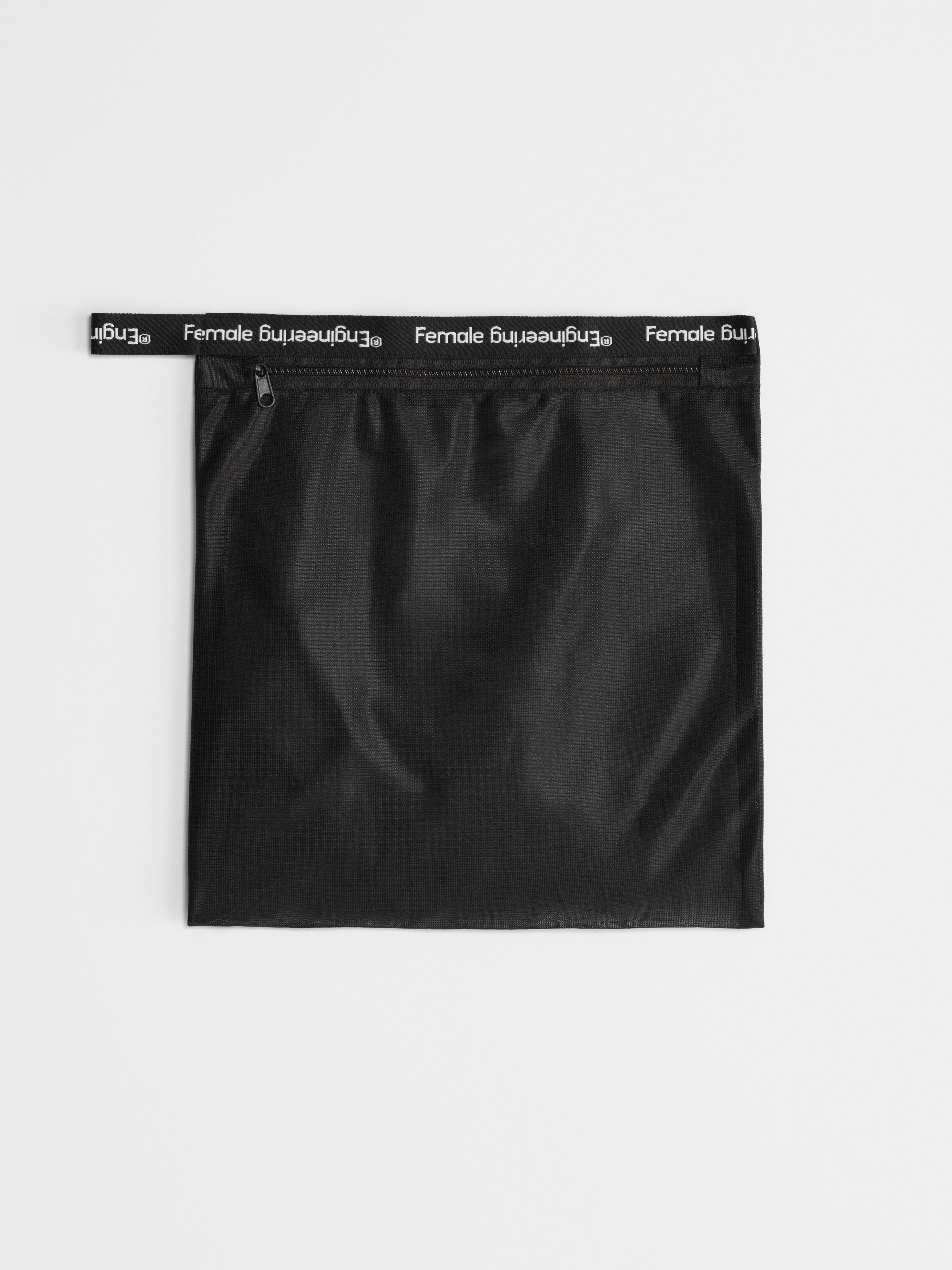 Sac à linge en filet - Femme - Noir