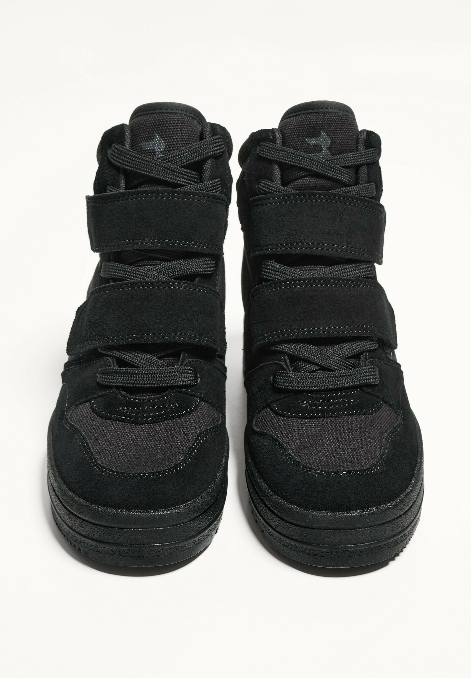 Bershka INNER - Hoge sneakers - zwart
