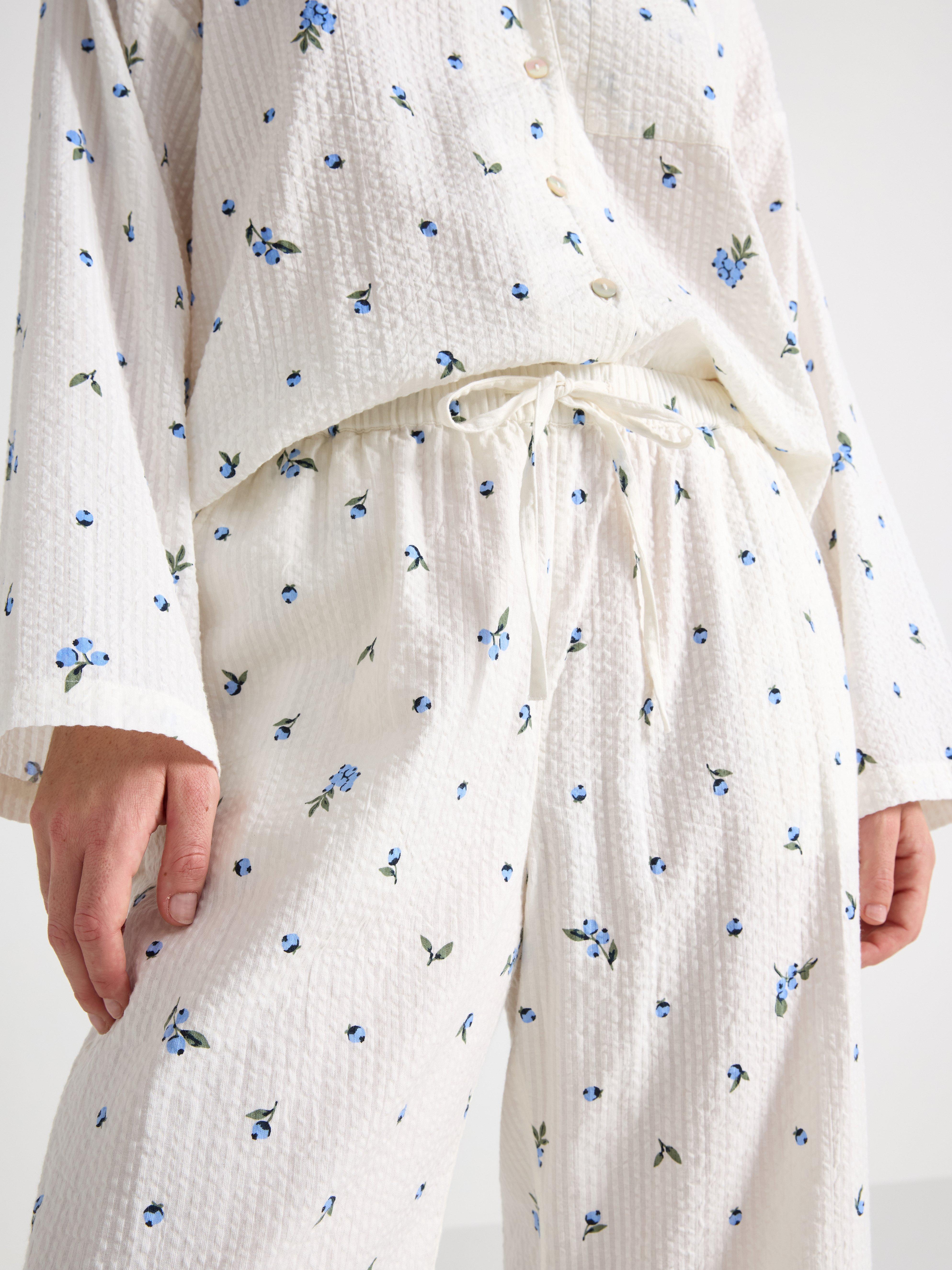 Pantalones de pijama con estampado de olas de arroyo