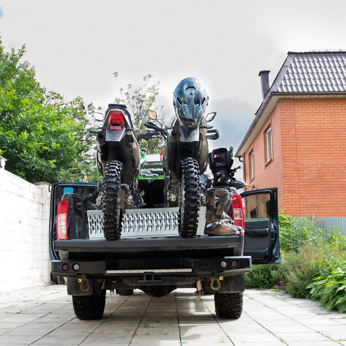 Relaxdays Car Loading Ramp, Foldable, for Mounting Motorcycles, Steel, Maximum Capacity: 225 kg, 2m Long, Silver