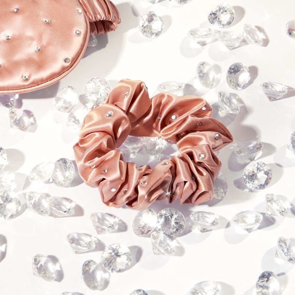 Crystallove plaukų segtukas iš kristalizuoto šilko – rožinio aukso spalvos – 1 vnt.
