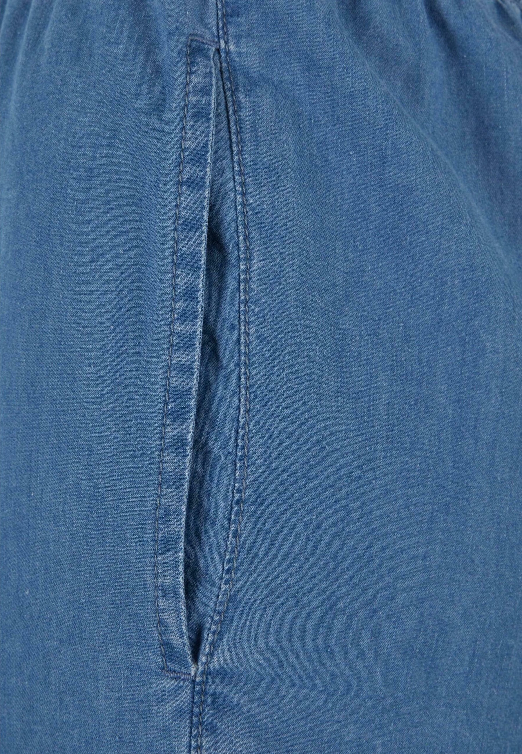 Urban Classics Jeans, schmal zulaufende Passform – hellblau gewaschen