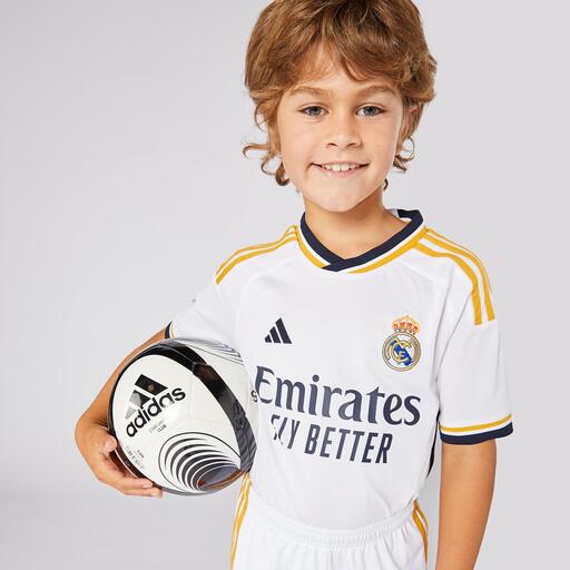  Uniforme principal do Real Madrid para a temporada 23/24