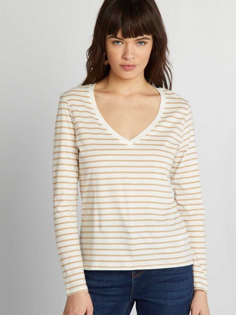 Camiseta con cuello en V - BLANCA