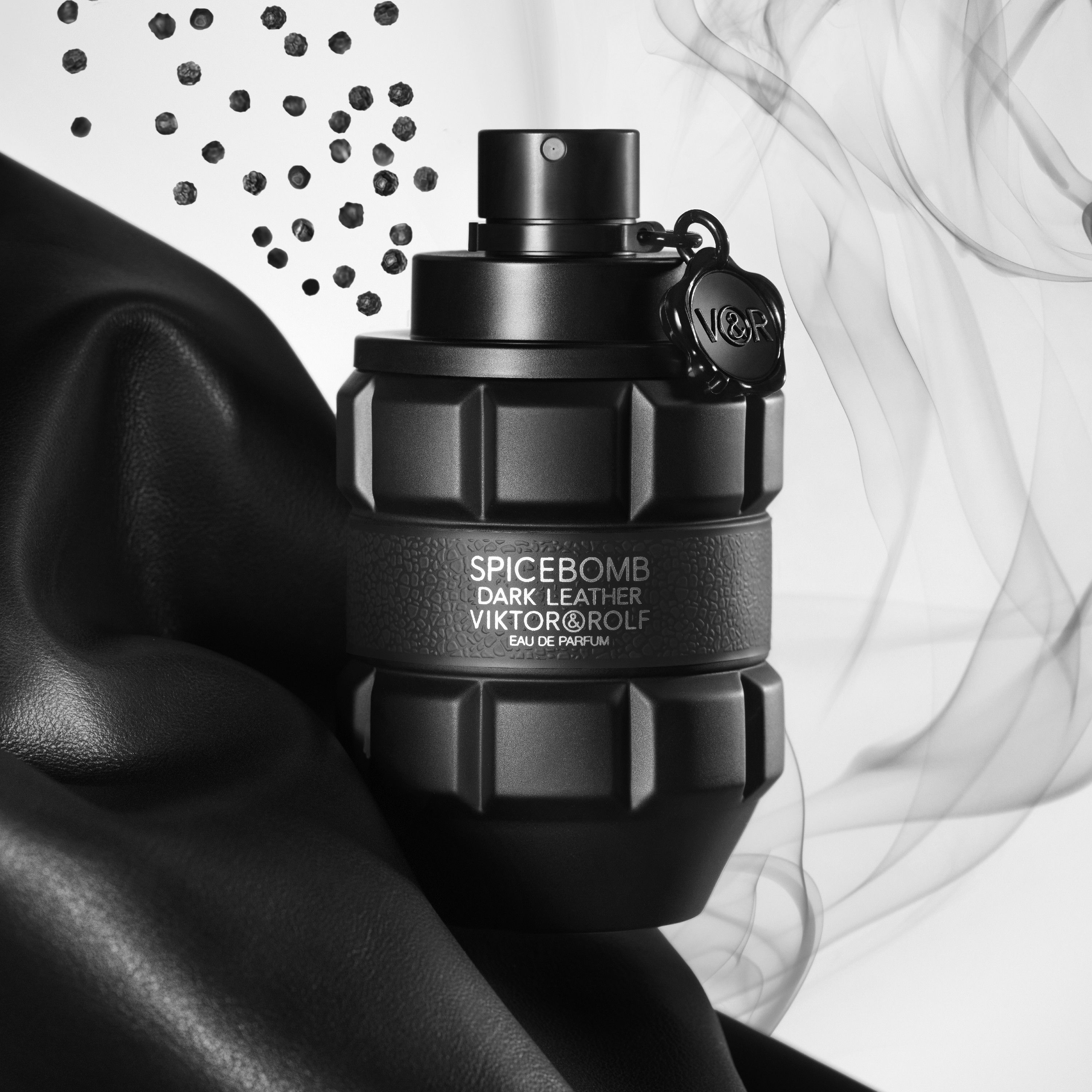 Parfumovaná voda Spicebomb Black Leather Parfémy pre mužov
