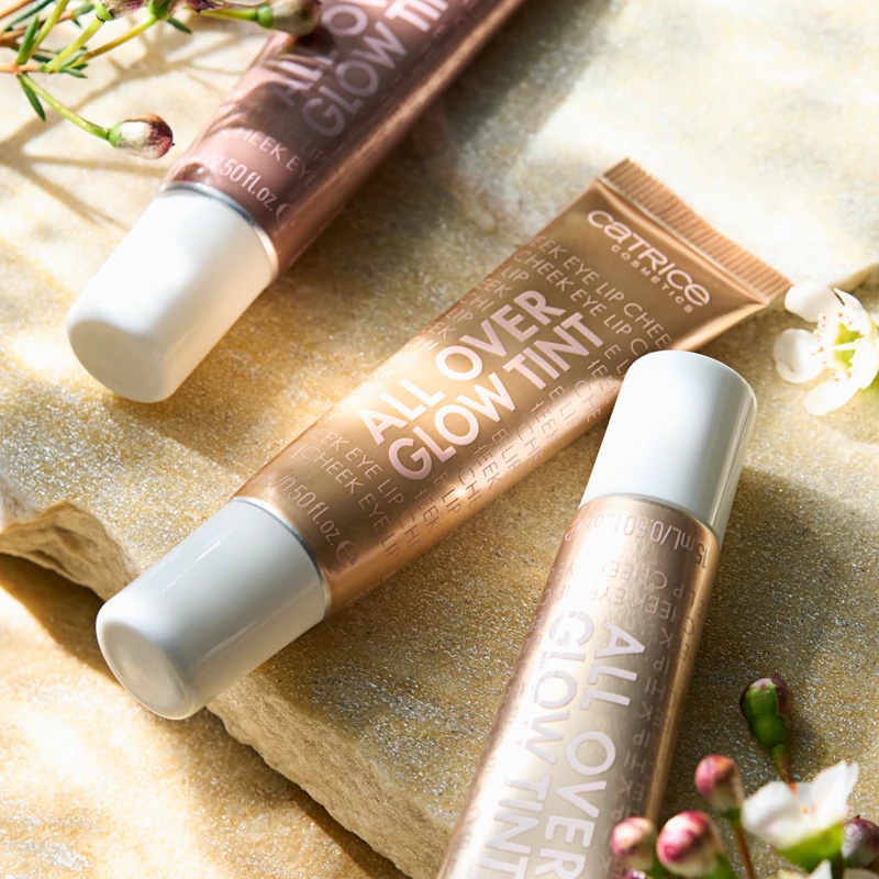 Catrice All Over Glow Tint daudzfunkcionāls kosmētikas līdzeklis acu, lūpu un sejas grimam
