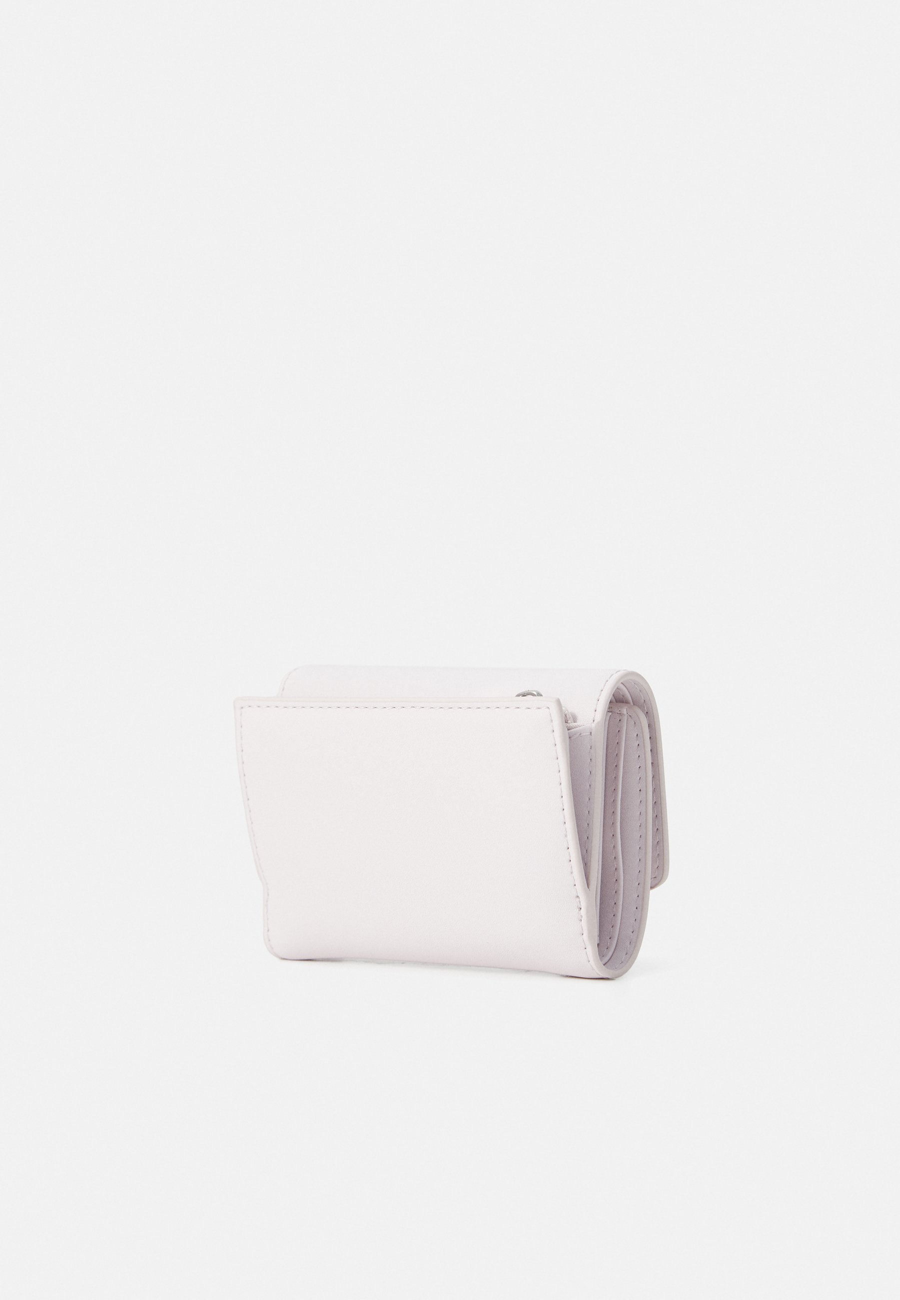 Portafoglio Calvin Klein MUST SMALL TRIFOLD ZIP - color orchidea ghiaccio