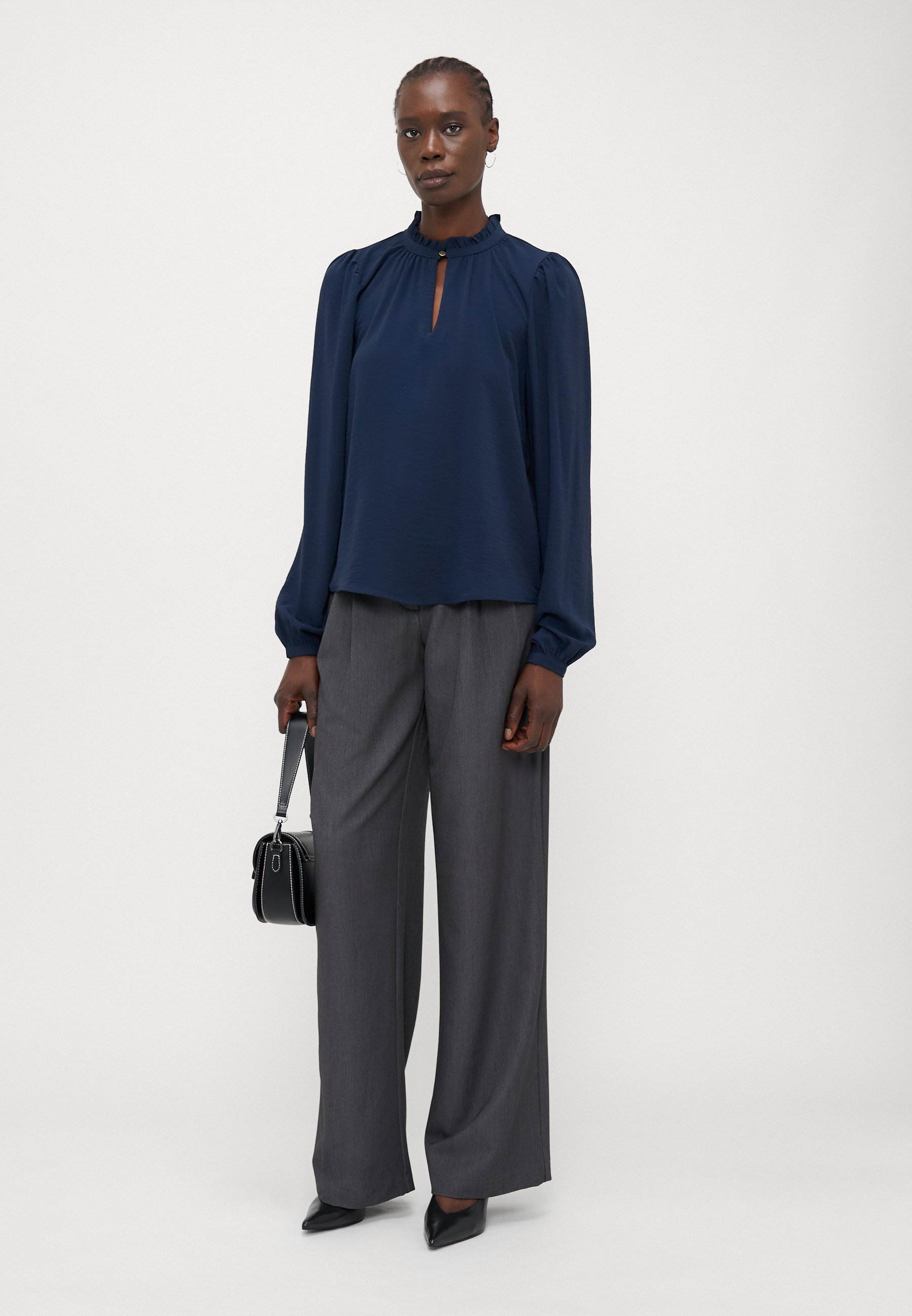 Vero Moda Tall VMANI FRILL - Blouse - marineblauw