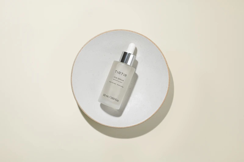 TIRTIR SOS Serum интензивно хидратантни серум са дејством против бора