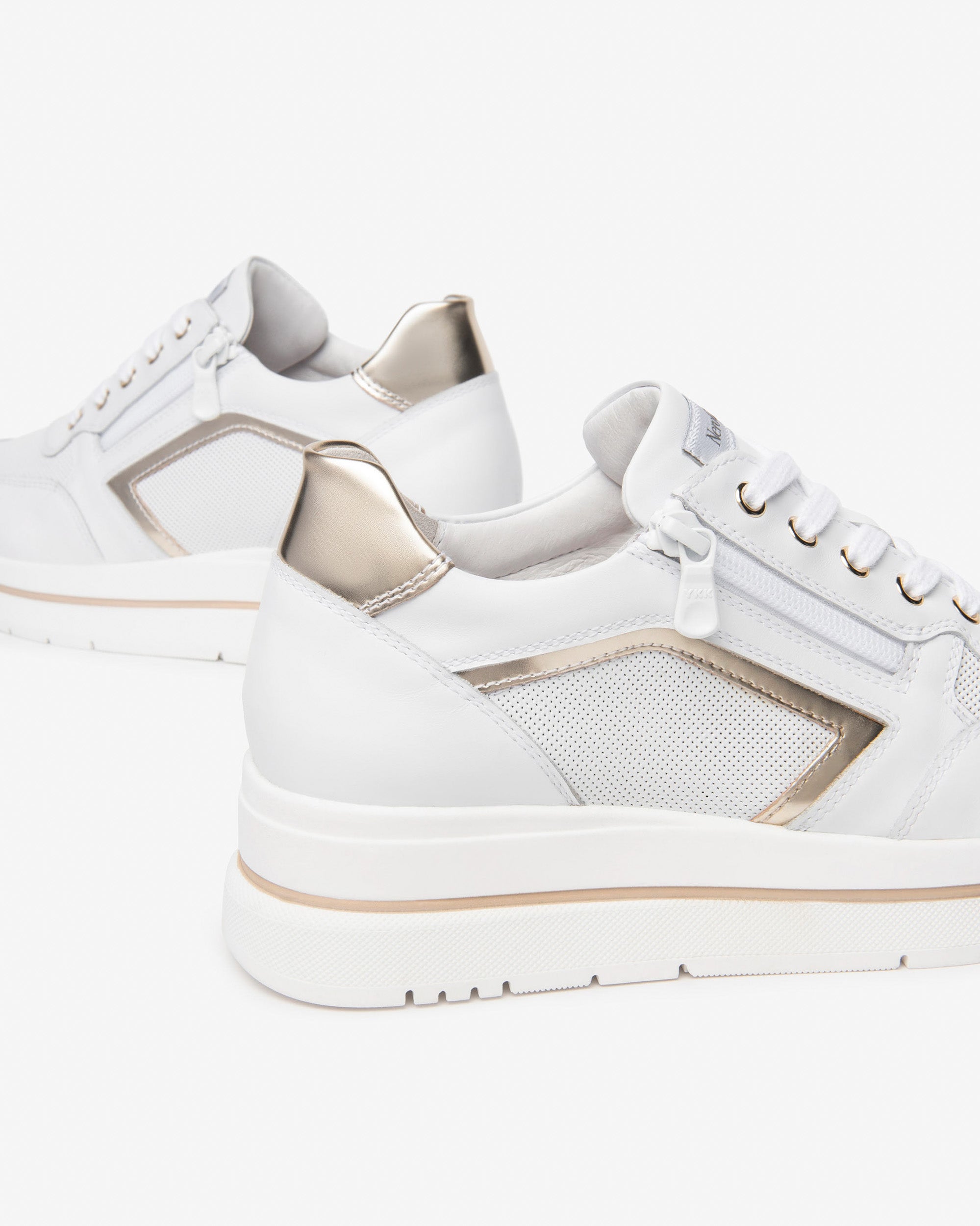  Damen-Sneaker aus Leder und Funktionsmaterial