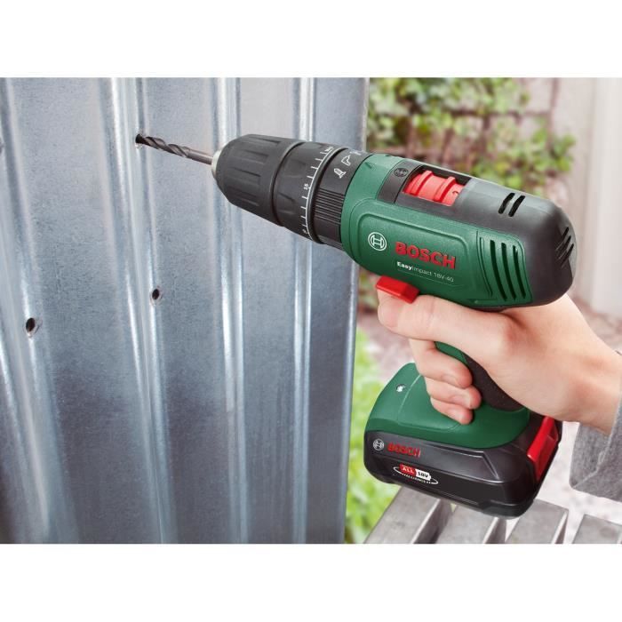 Taladro/atornillador de impacto inalámbrico Bosch EasyImpact 18V40 + (2 baterías de 2,0 Ah) + cargador AL18V-20 en maletín de transporte