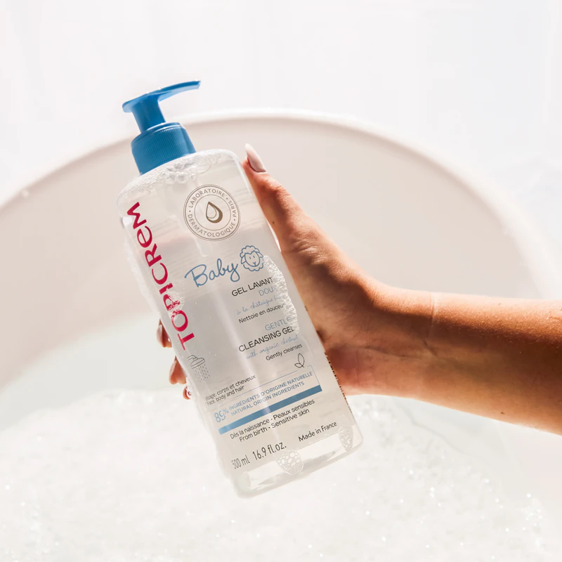 Topicrem BABY Meu Primeiro Gel de Limpeza 2 em 1 para corpo e cabelo, para crianças desde o nascimento.