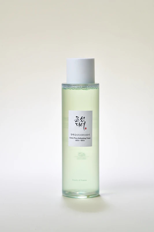 „Beauty of Joseon Green Plum“ gaivinantis AHA + BHA tonikas, švelniai šveičiamasis, skirtas kasdieniam naudojimui.