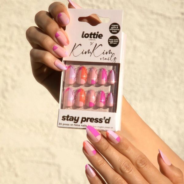 Lottie London X Kimkim Stay Press On Nails Petrecere la Cartier