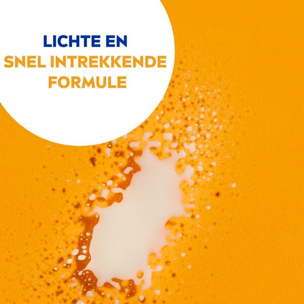 NIVEA Sun Protect & Hydrate sprej za sunčanje SPF30 200ml