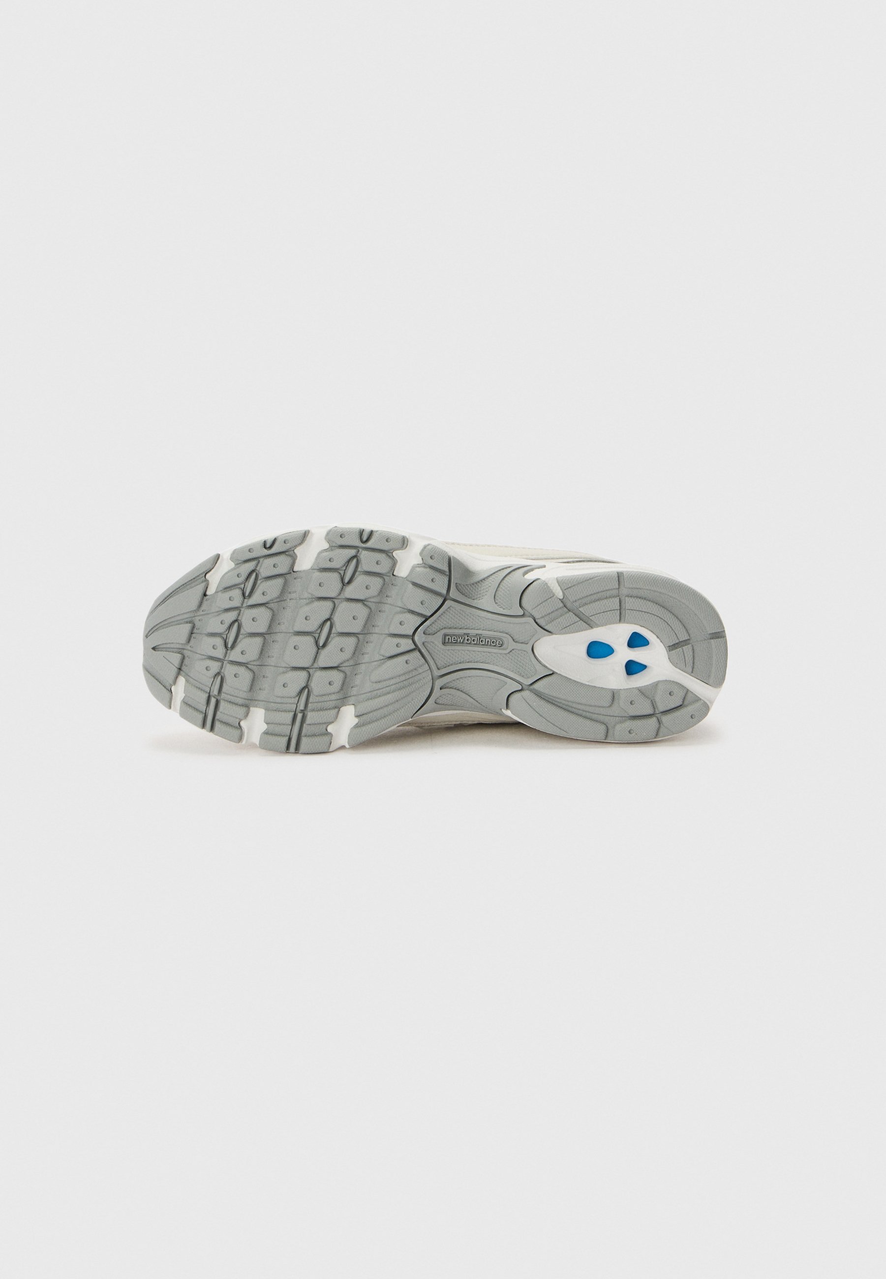 New Balance 740 - Buty sportowe - szara materia