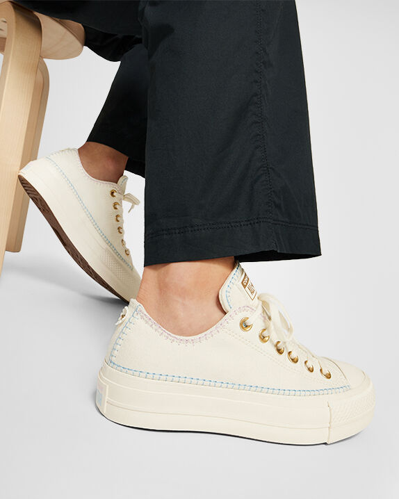 Chuck Taylor All Star Lift Platform Crafted Stitching
