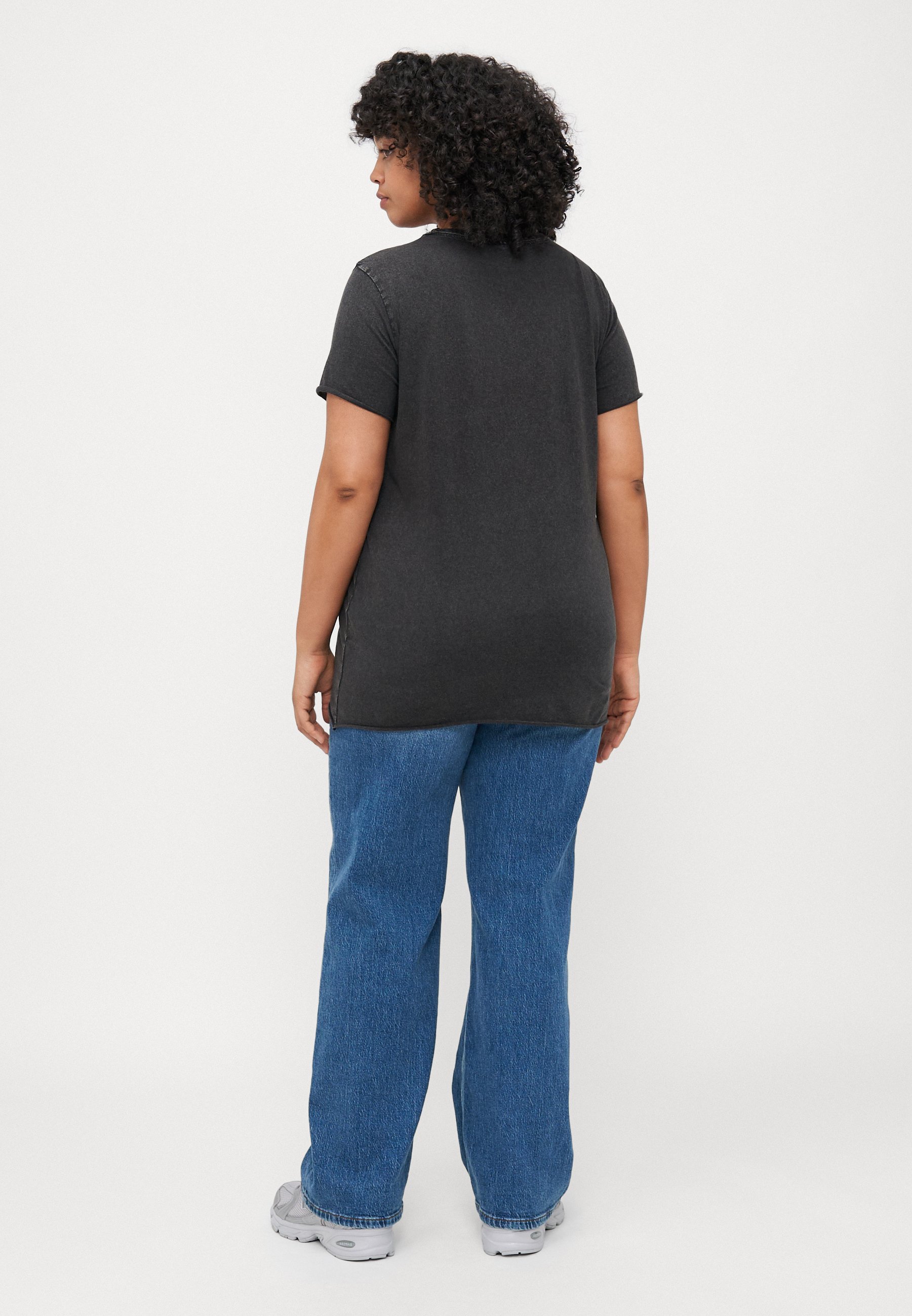 ONLY Carmakoma CARLUCY LIFE REG JRS NOOS marškinėliai - Spausdinti - juodi