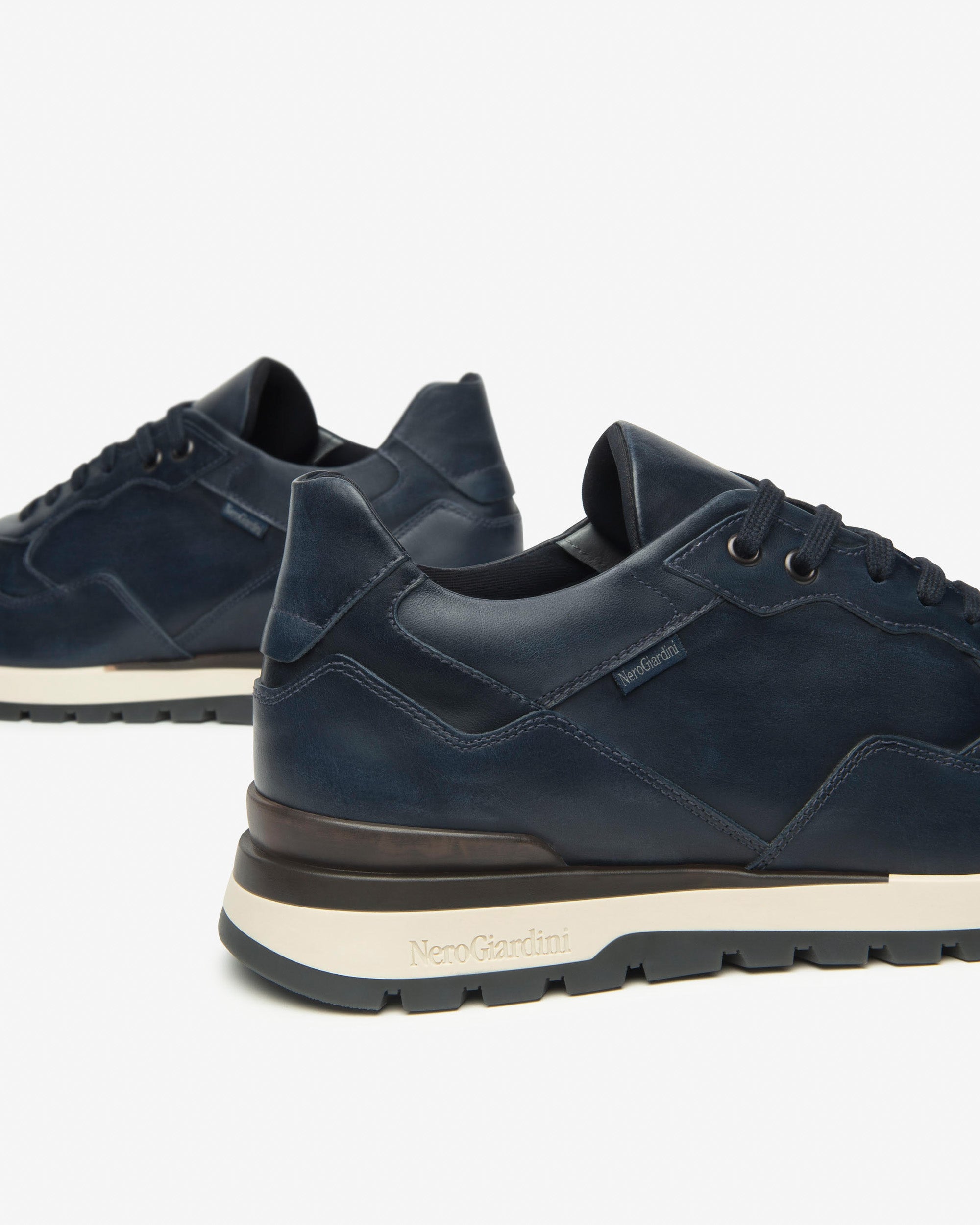  Herren-Sneaker aus Leder