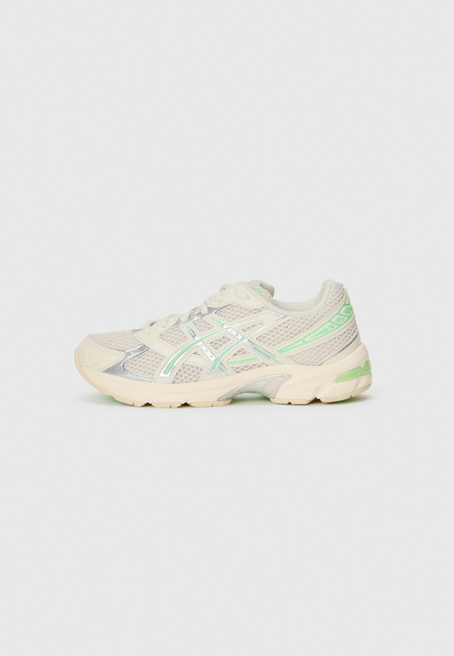 Tênis ASICS SportStyle de cano baixo