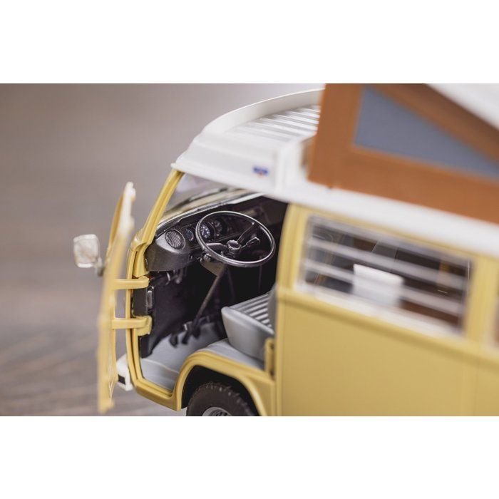 Model kit to build - REVELL - Click System - VW T2 Camper - No glue required - Pre-painted parts