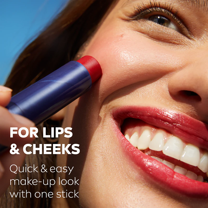 Bálsamo labial com cor Labello Caring Beauty