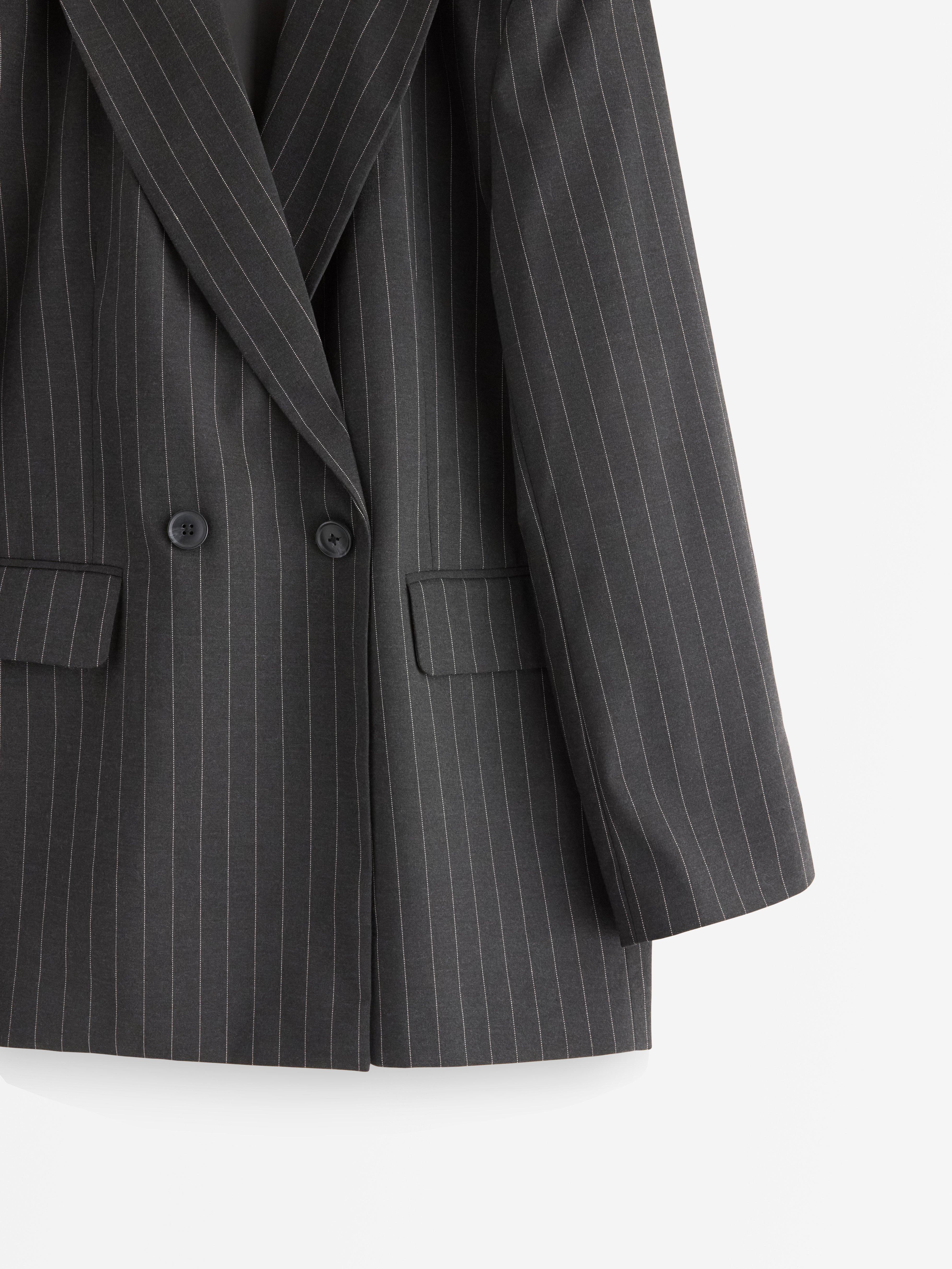 Blazer gris à fines rayures