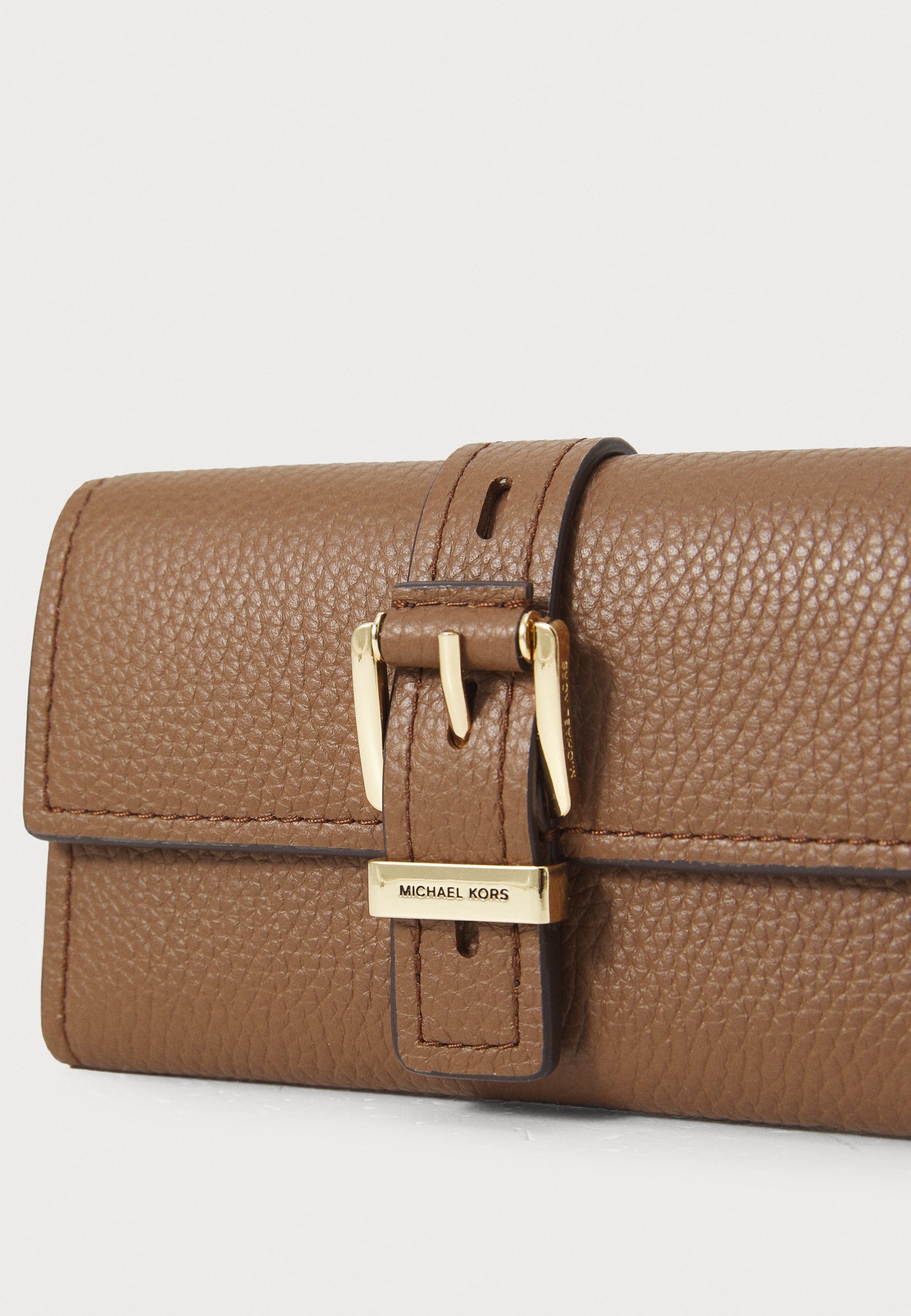 MICHAEL Michael Kors NOLITA FLAP TRIFOLD WALLET - Portemonnee - donker karamel