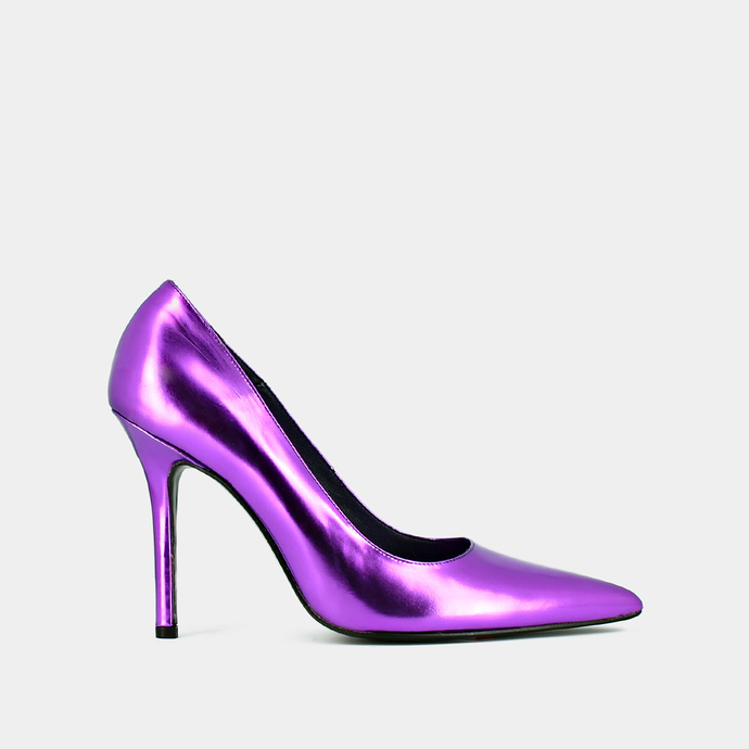 Escarpins à bouts pointus et talons  en cuir metallisé violet