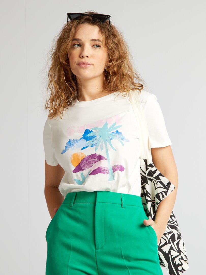 Camiseta 'Corações' - BRANCA
