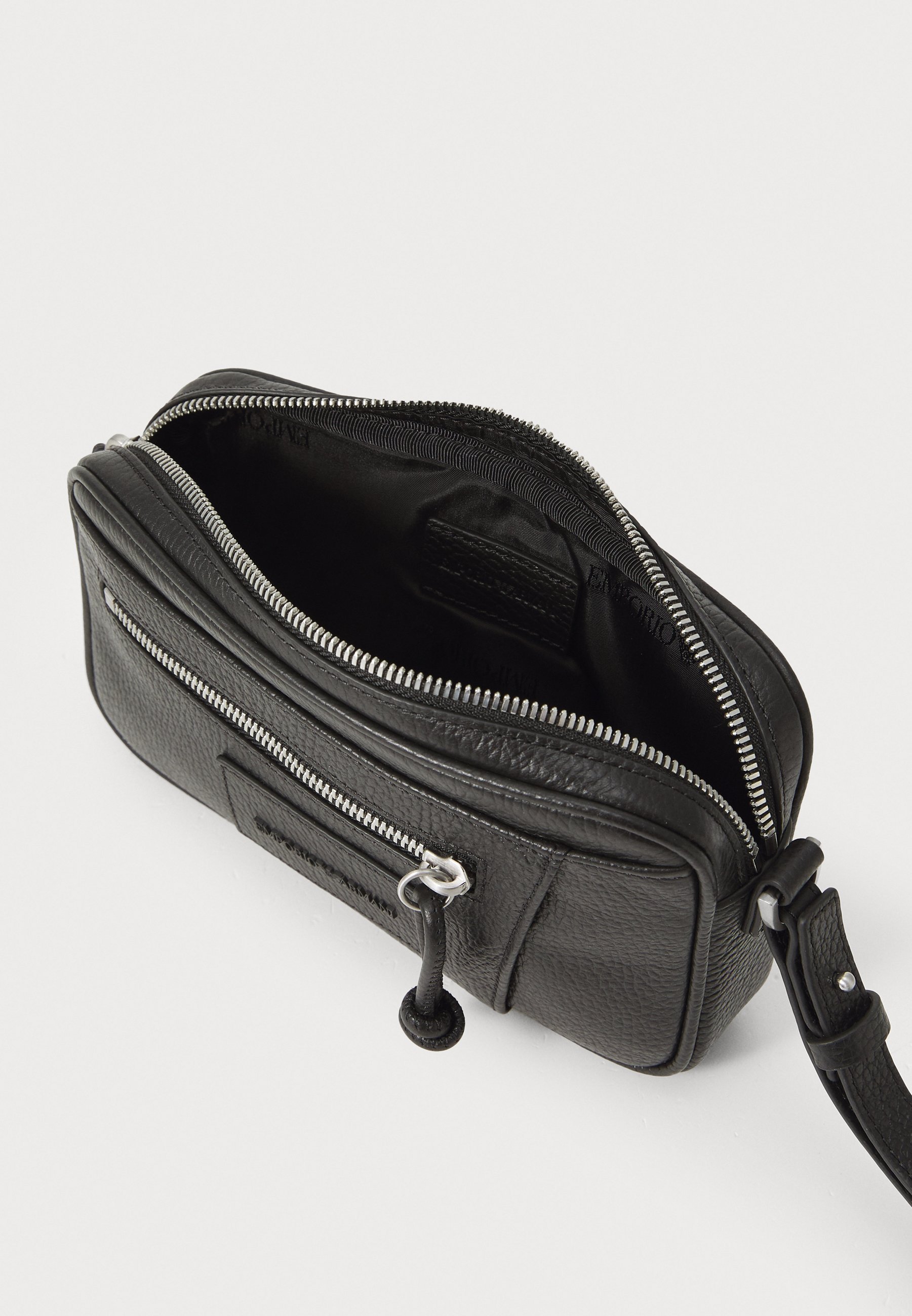 Emporio Armani Travel