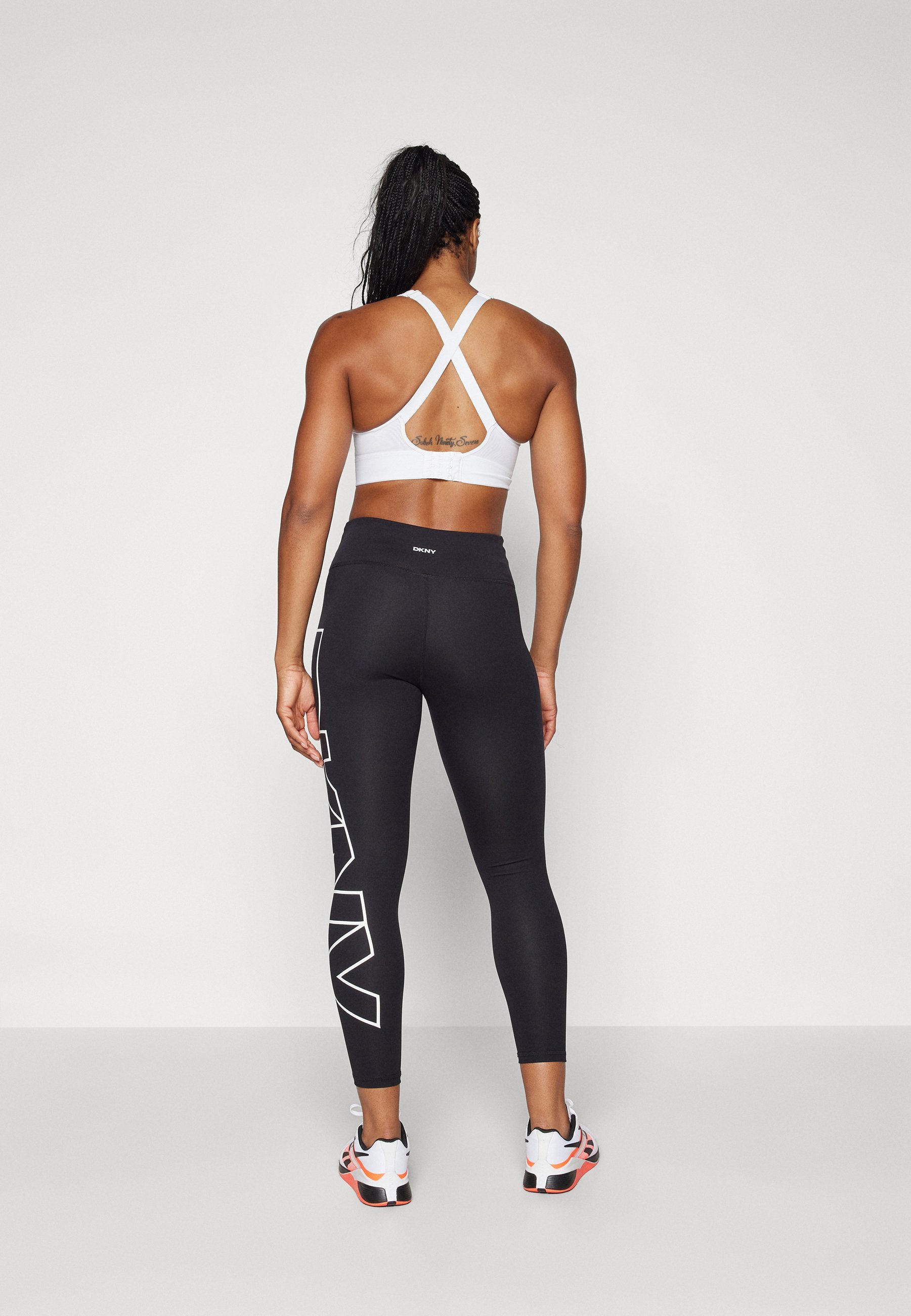 DKNY High Waist 7/8 Balance Compression Leggings met opvallend logo - zwart/wit