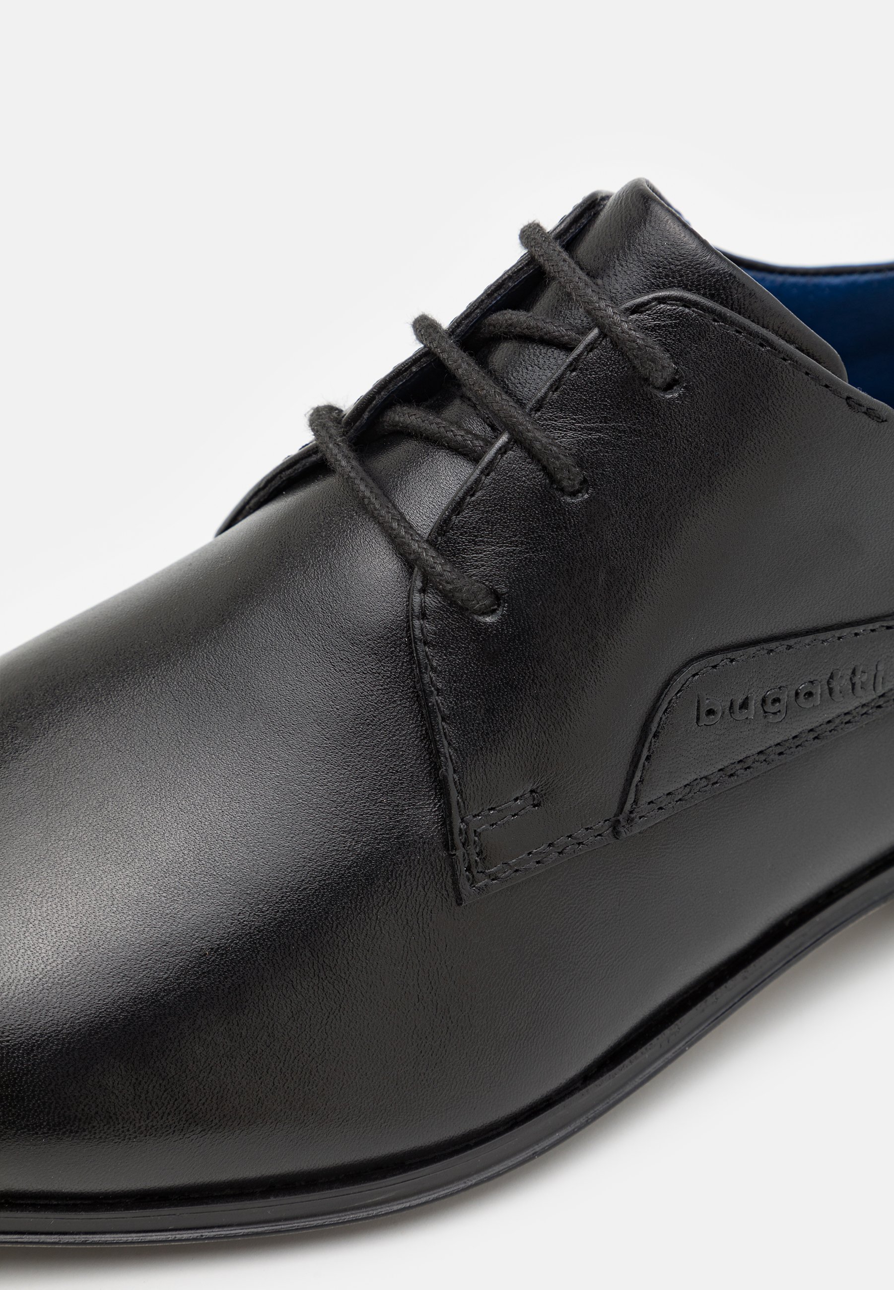 Bugatti Smart veterschoenen - zwart