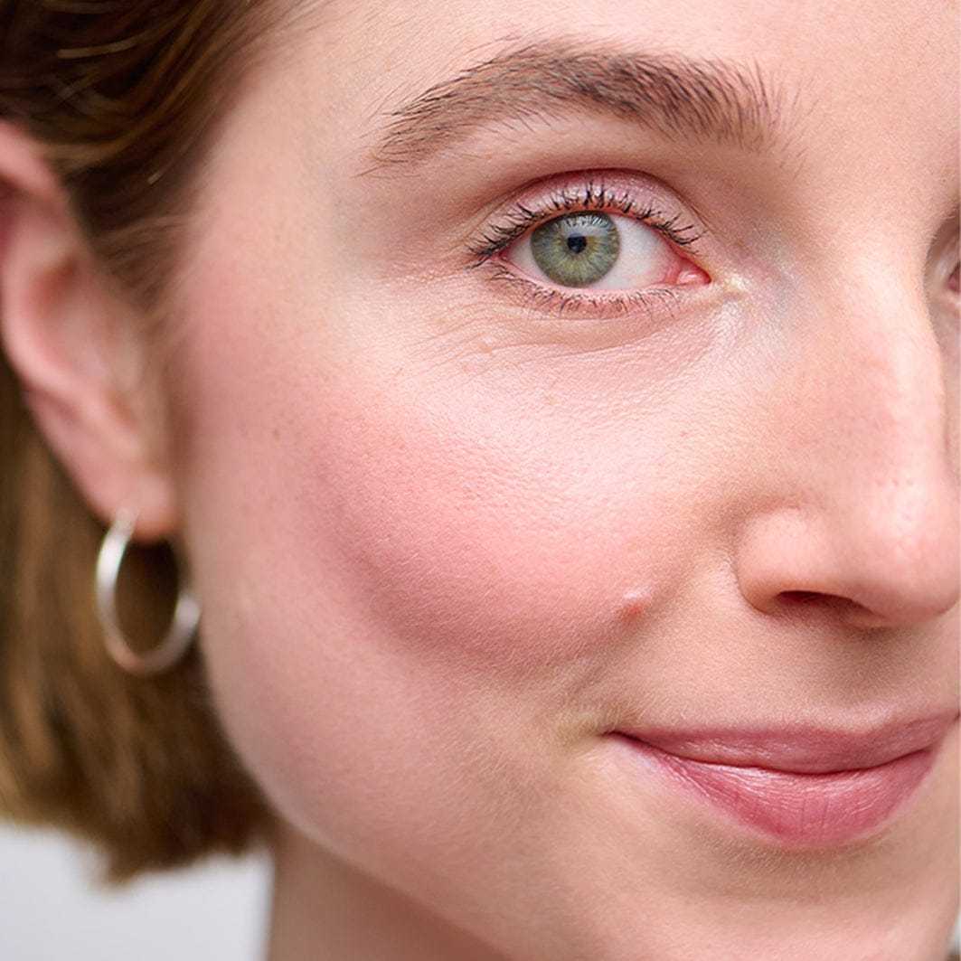 Kess Berlin Blush Blush & Glow Duo Stick - 11 g
